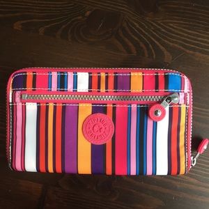 KIPLING- Large Zippered Wallet